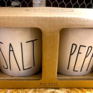 Brand new Rae Dunn salt/ pepper cellar